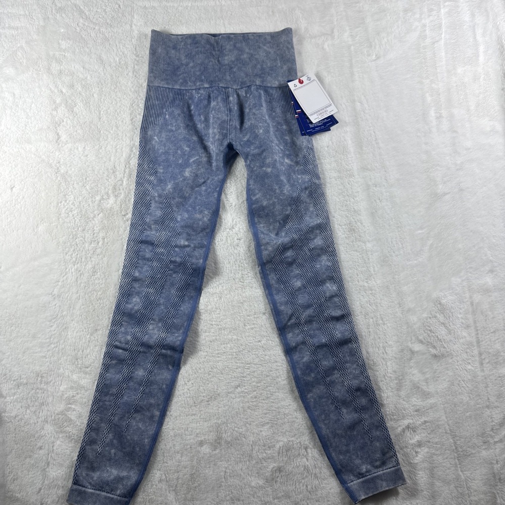 Champion Athletic Leggings Blue Pattern Seamless High Rise Womens Size XS NWT